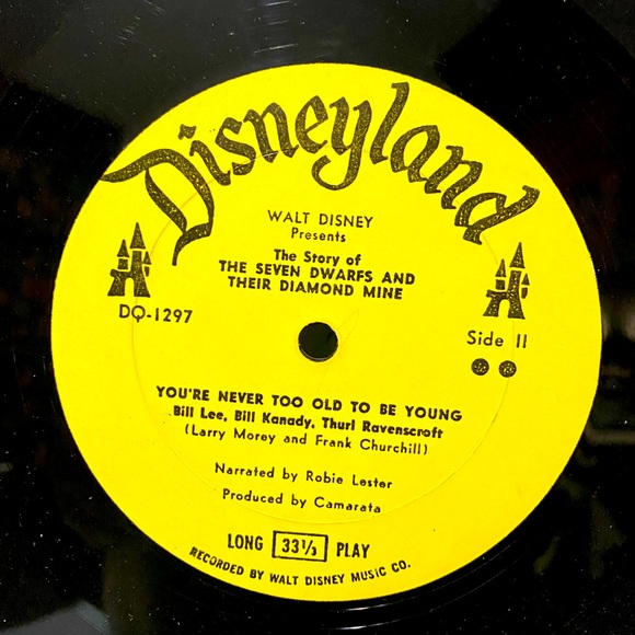 WALT DISNEY’S VINTAGE 1966 THE SEVEN DWARFS & THEIR DIAMOND MINE VINYL RECORD - Picture 8 of 13